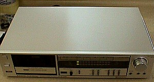 Sanyo Cassette Recording Deck b.JPG (17397 bytes)