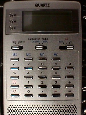 Sanyo LCD Clock-Calc a.JPG (39515 bytes)